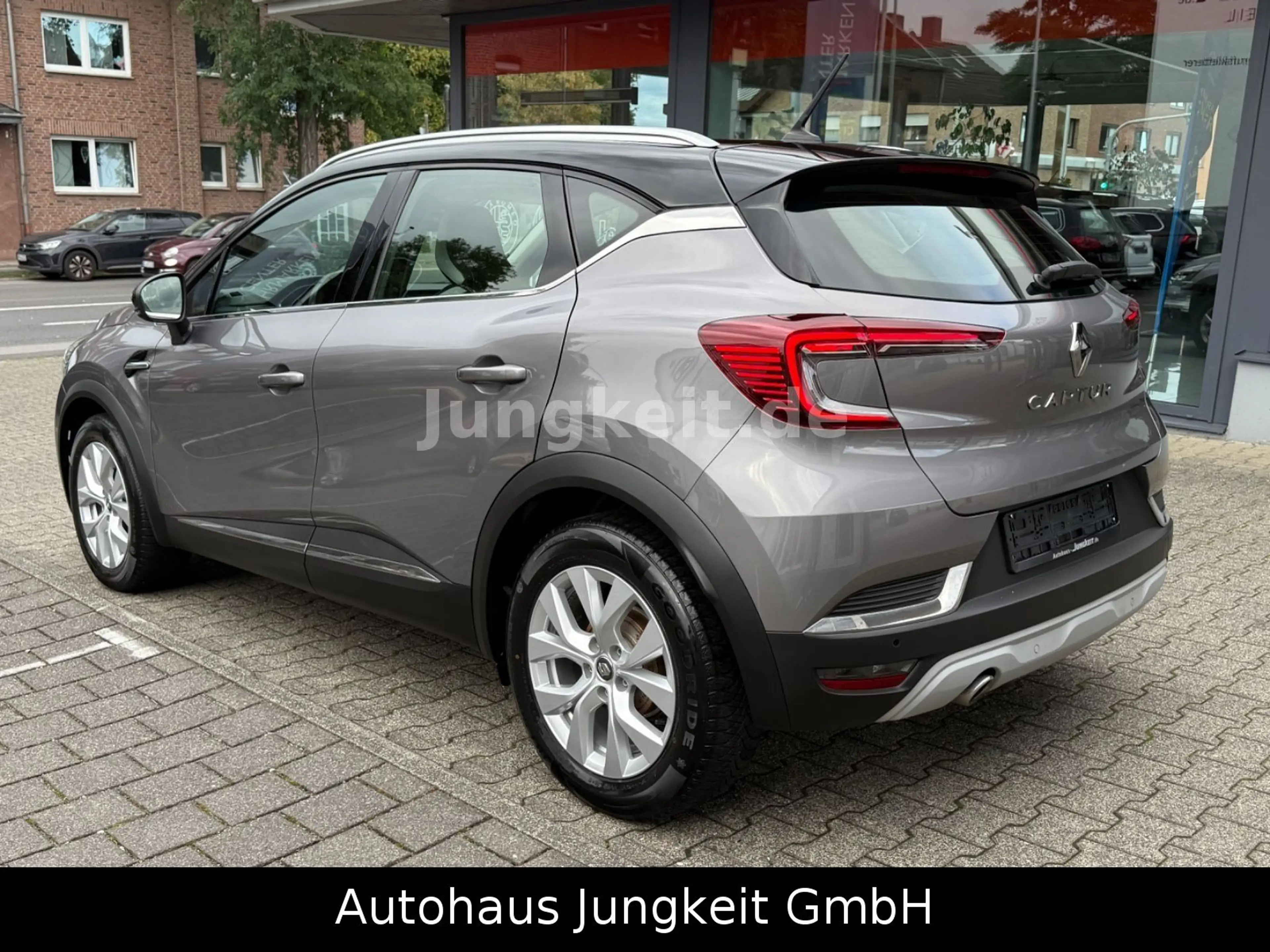 Renault Captur II Intens *R-Kamera*Navi*Euro 6* — photo 7