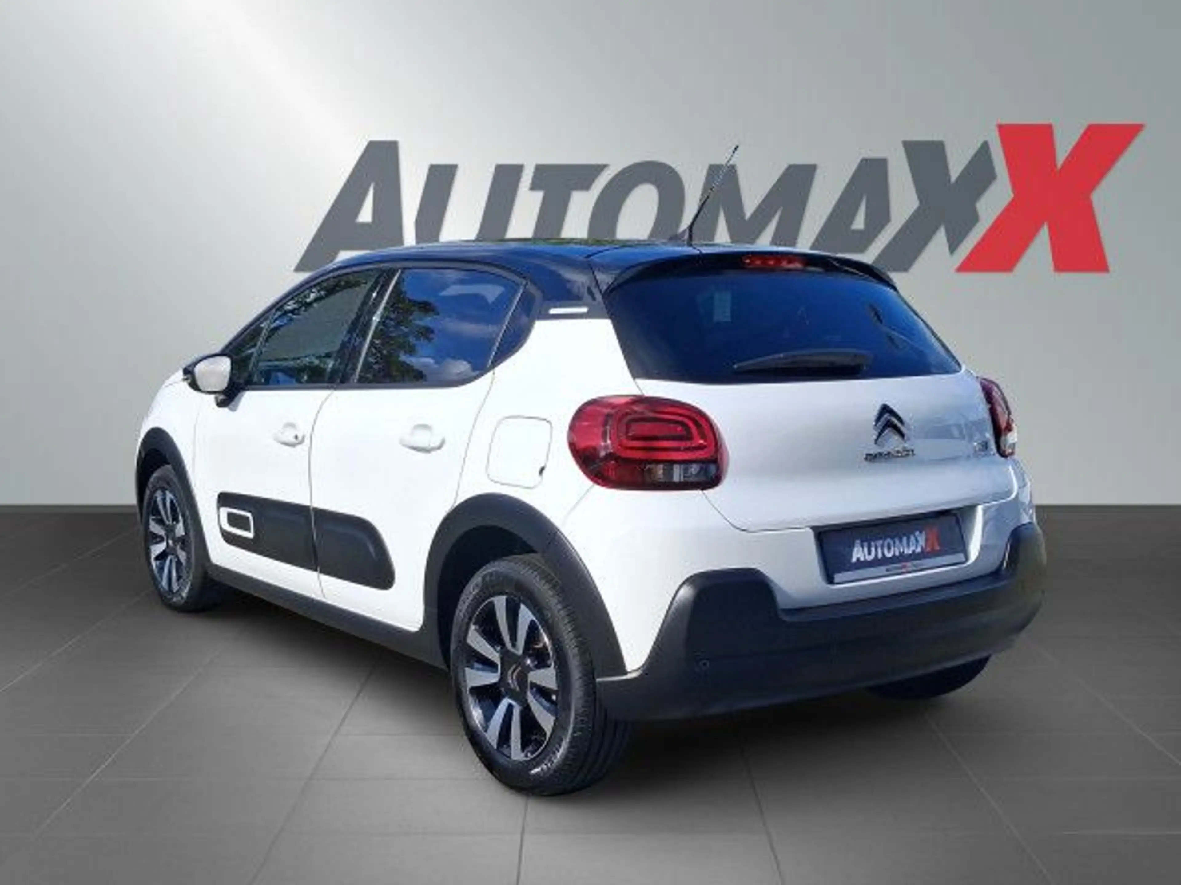 Citroen C35 C3 PT 110 SHINE Automatik Navi LED CarPlay Klima — photo 3
