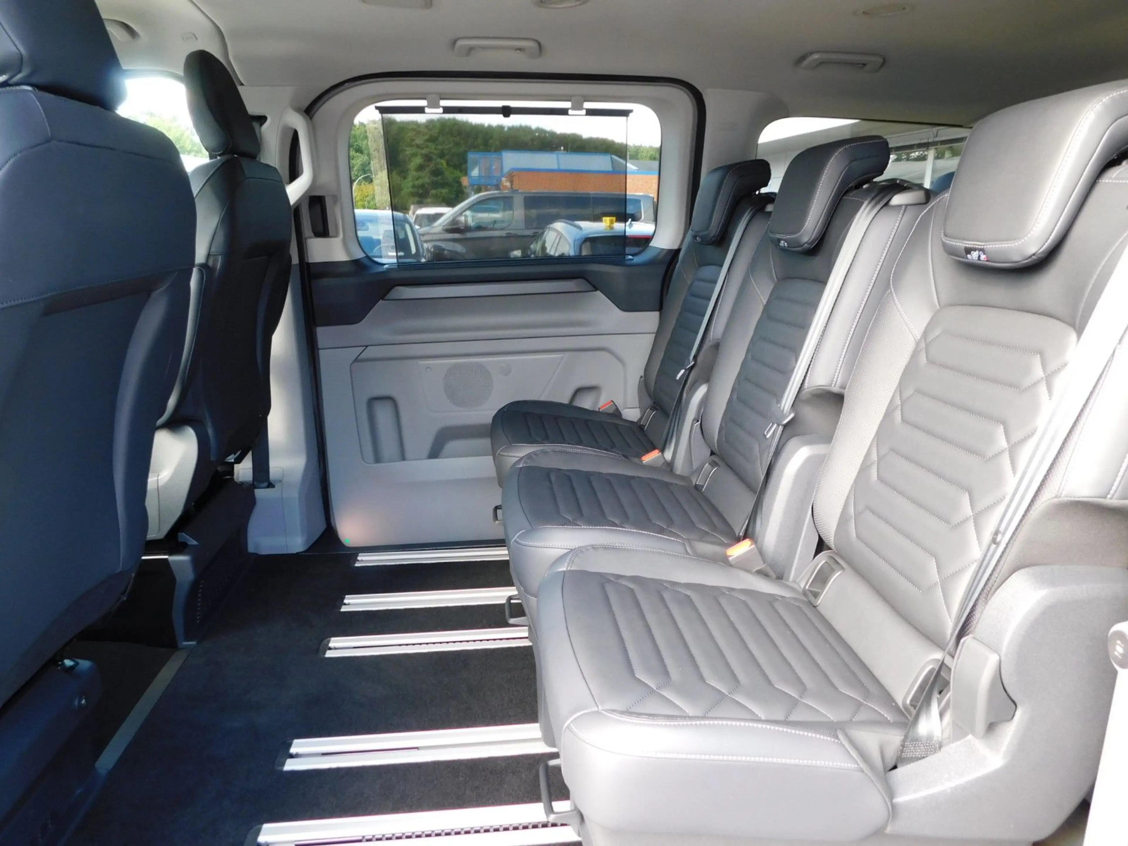 Ford Tourneo Custom 2.0 L1 Autom Titanium X — photo 11