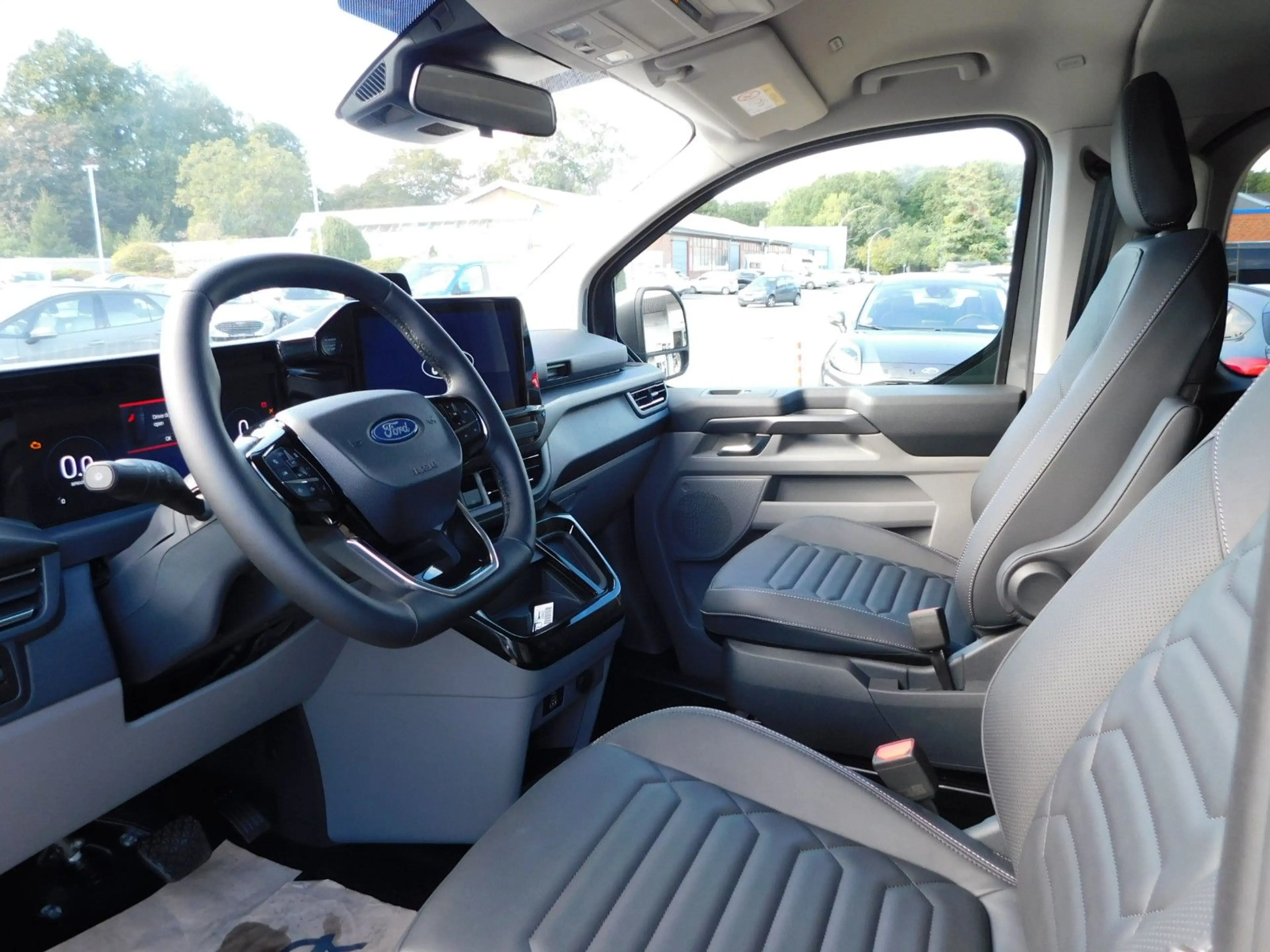Ford Tourneo Custom 2.0 L1 Autom Titanium X — photo 10