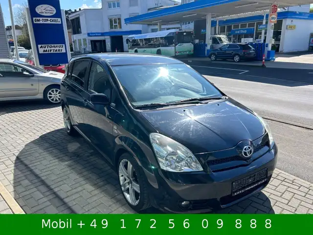 Toyota Verso view 4