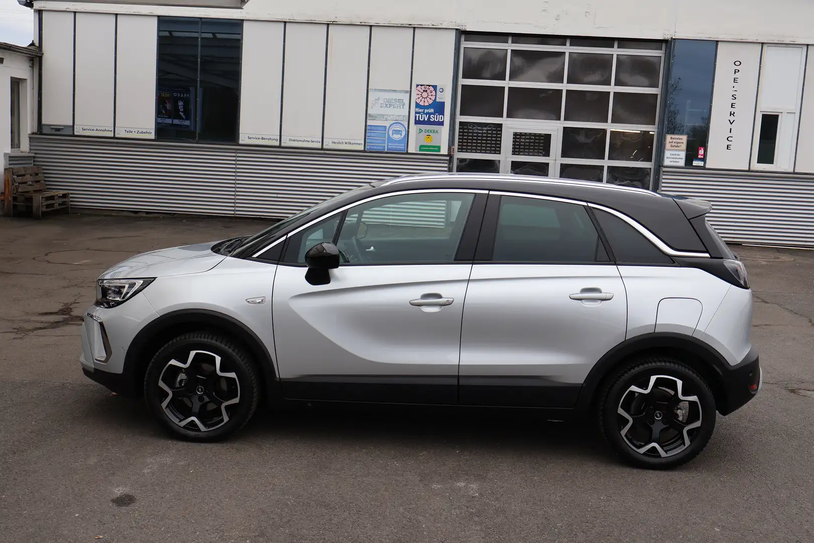 Opel Crossland 1.2 Turbo AT Ultimate+Navi+ Silber - 2
