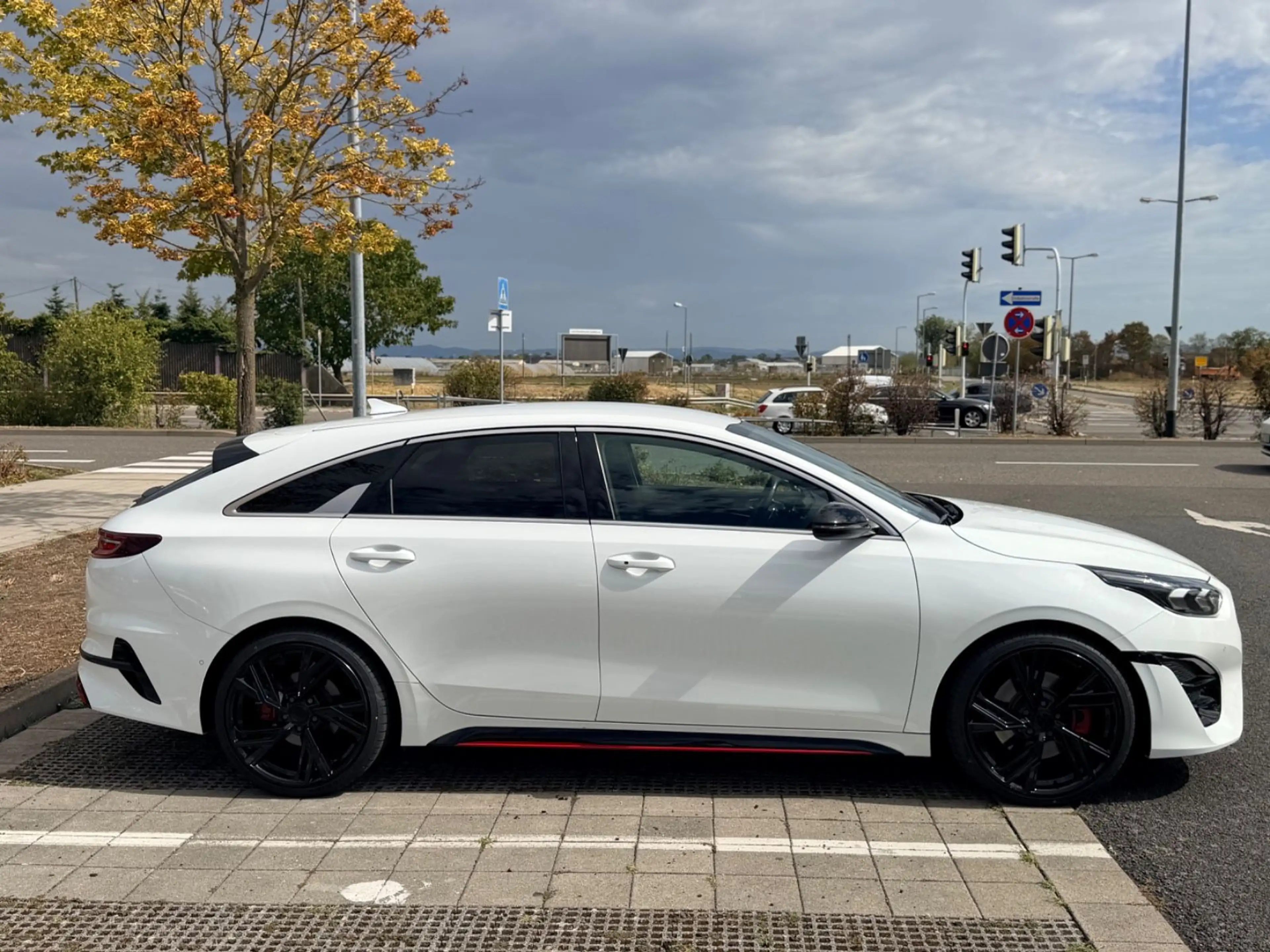 Kia ProCeed / pro_cee'd ProCeed GT 1.6T 204PS GARANTIE 7.2030! LED*Navi — photo 15