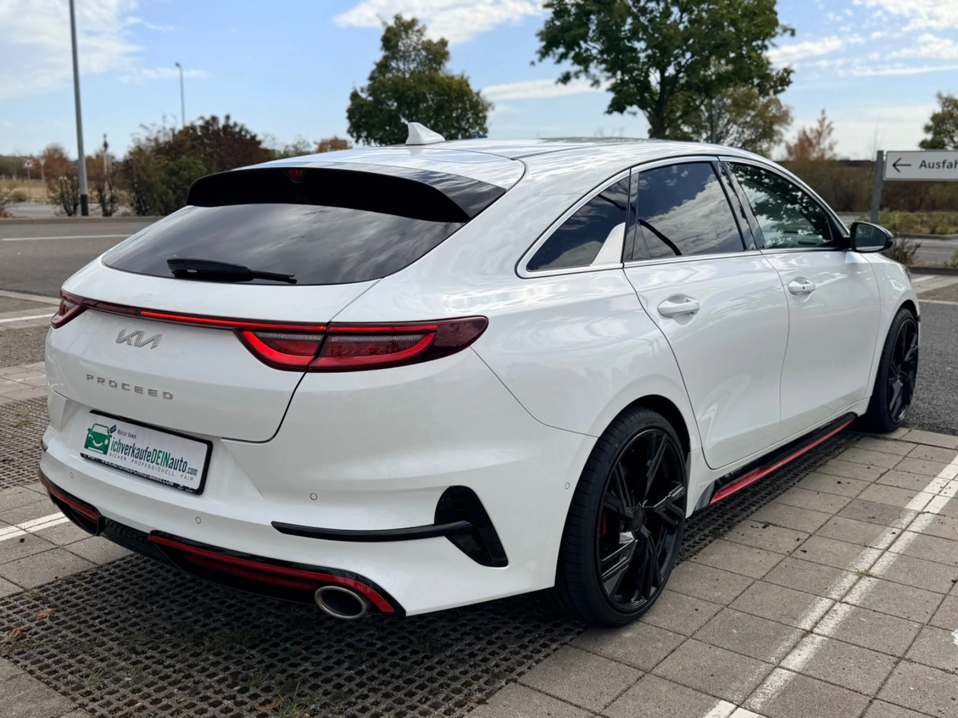 Kia ProCeed / pro_cee'd ProCeed GT 1.6T 204PS GARANTIE 7.2030! LED*Navi — photo 3