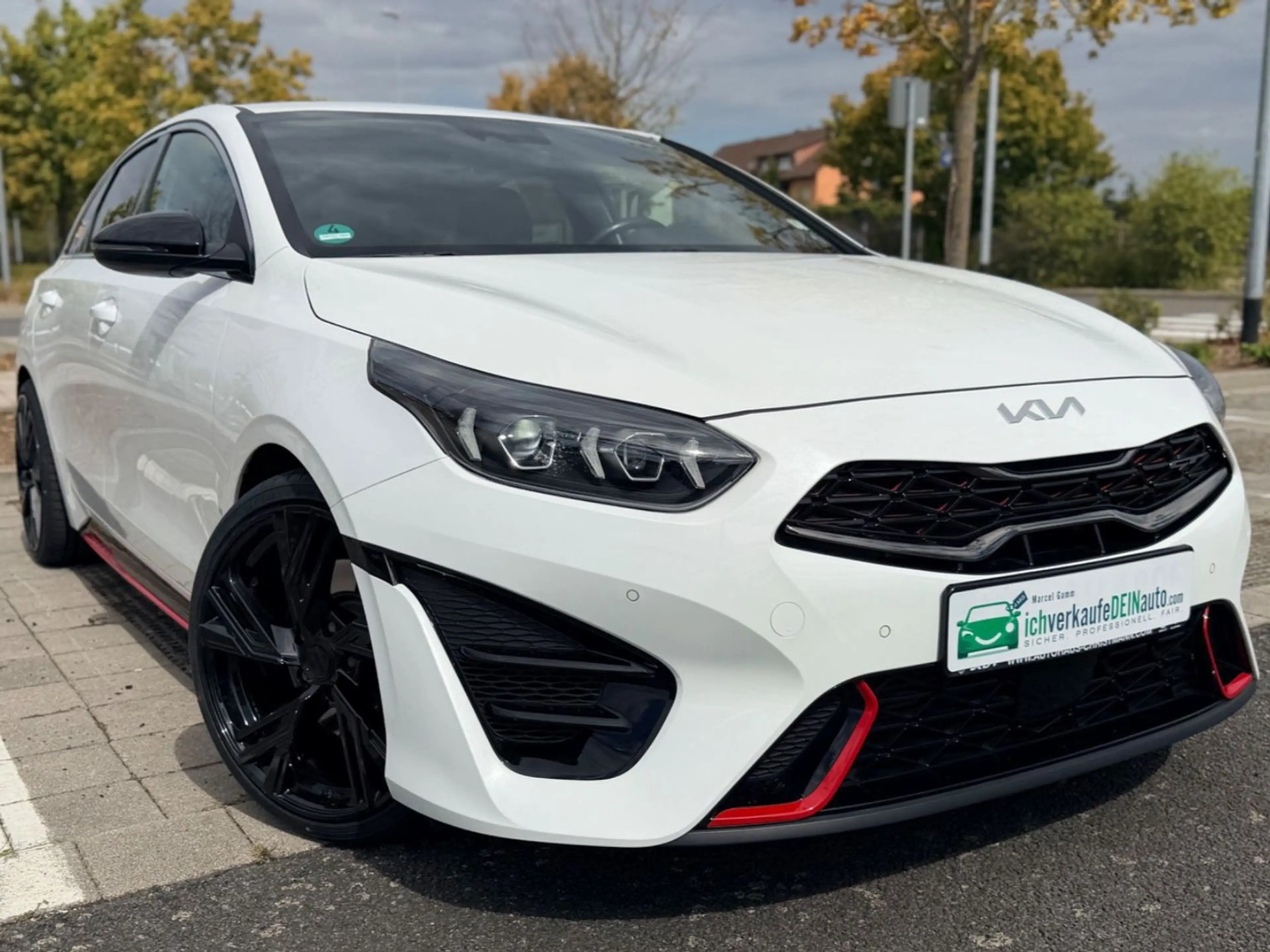 Kia ProCeed / pro_cee'd ProCeed GT 1.6T 204PS GARANTIE 7.2030! LED*Navi