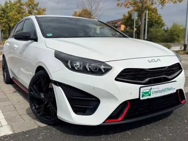 Kia ProCeed