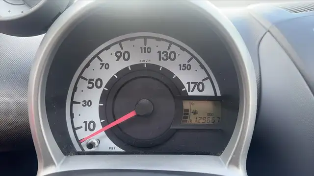 Citroen C1 view 12