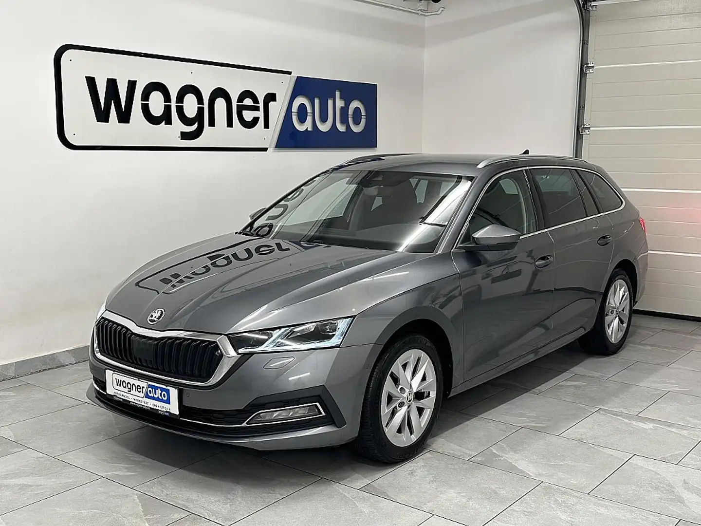 Skoda Octavia Combi 2,0 TDI Style DSG.Matrix LED/ACC/Navi/el.... Grau - 2