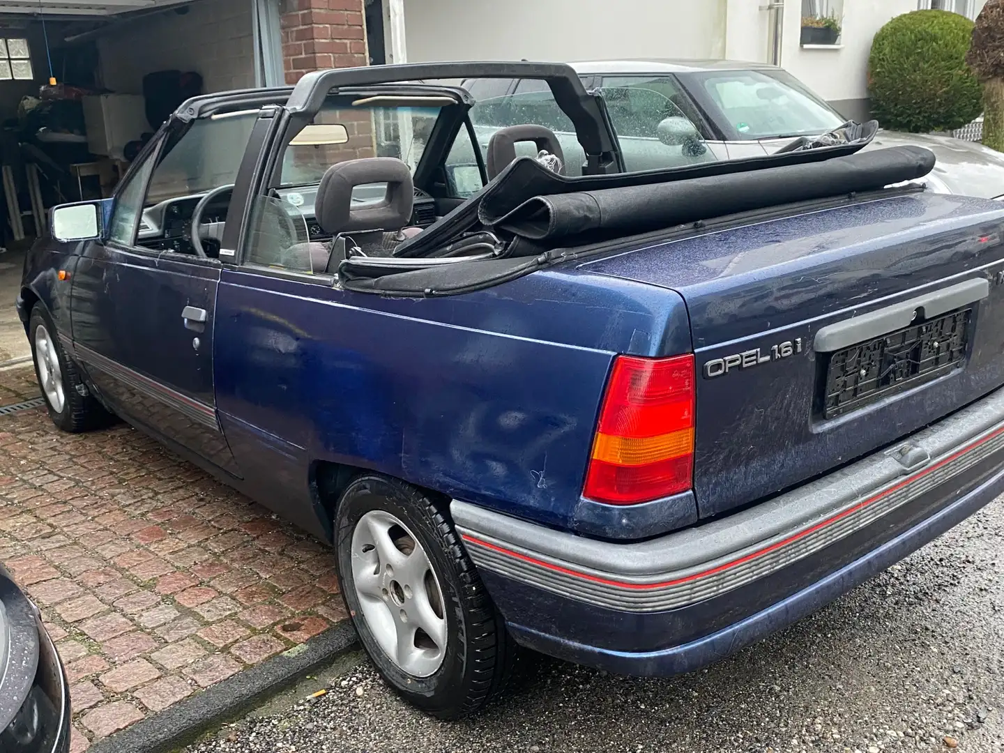 Opel Kadett E Cabrio Edition Blauw - 2