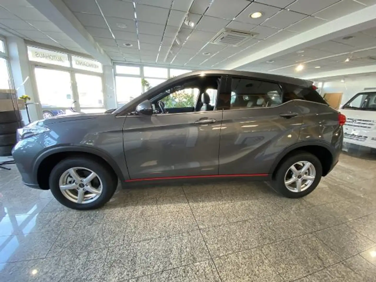 DFSK Fengon 500 Automatik - Tempomat - RFK - Navi - DAB Grau - 2