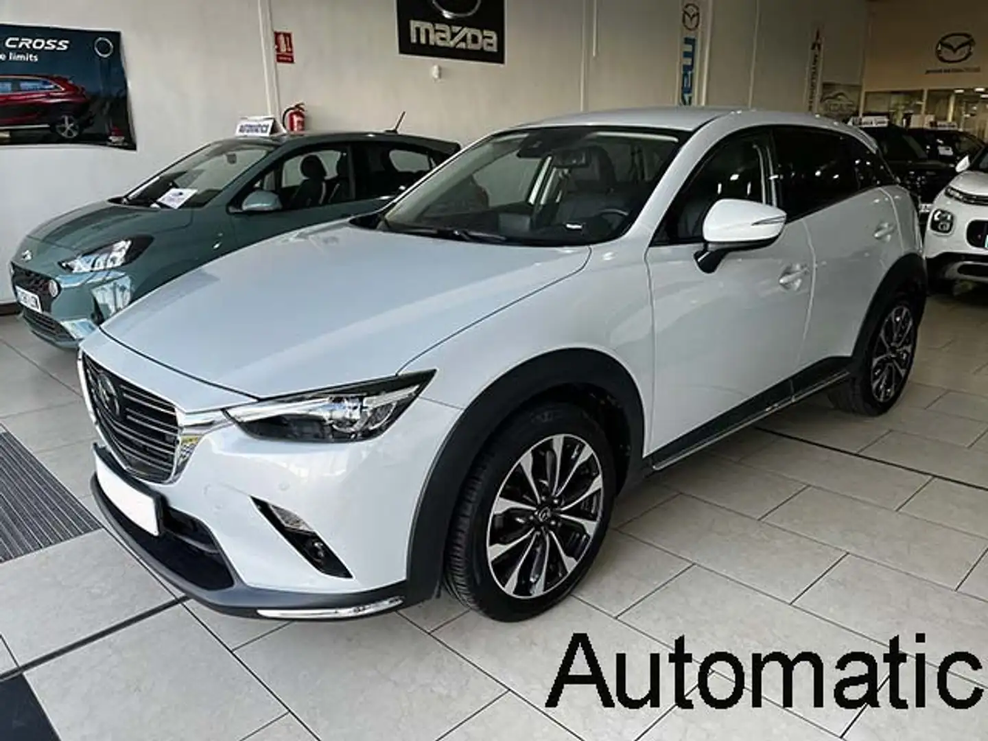Mazda CX-3 2.0 Skyactiv-G Zenith 2WD Aut. 89kW Weiß - 1
