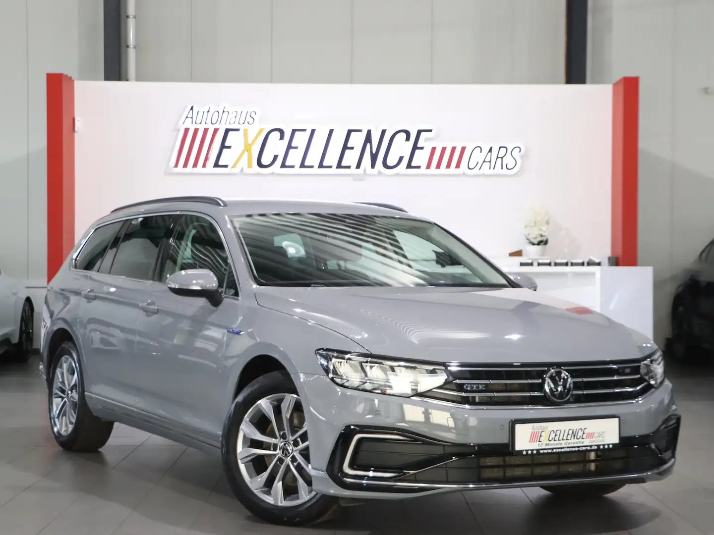 Volkswagen Passat Variant 1.4 TSI GTE BUSINESS ACC+LANE,LED Grigio - 1