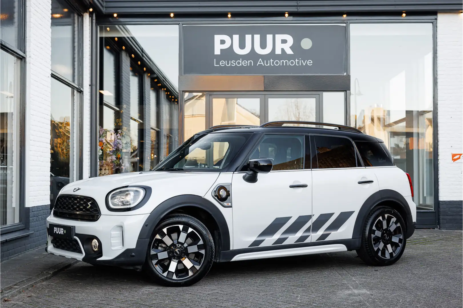 MINI Cooper SE Countryman ALL4 Untamed Pano - Harman Kardon - Camera - Activ Blanc - 1