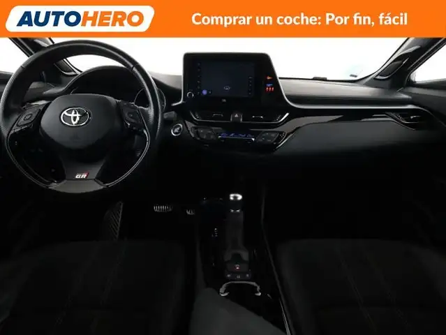 Toyota C-HR view 13