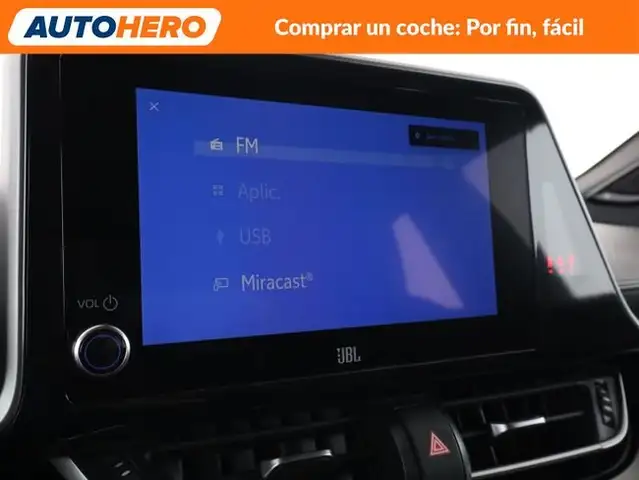 Toyota C-HR view 21
