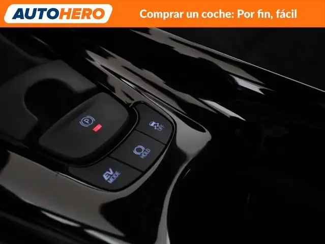 Toyota C-HR view 27
