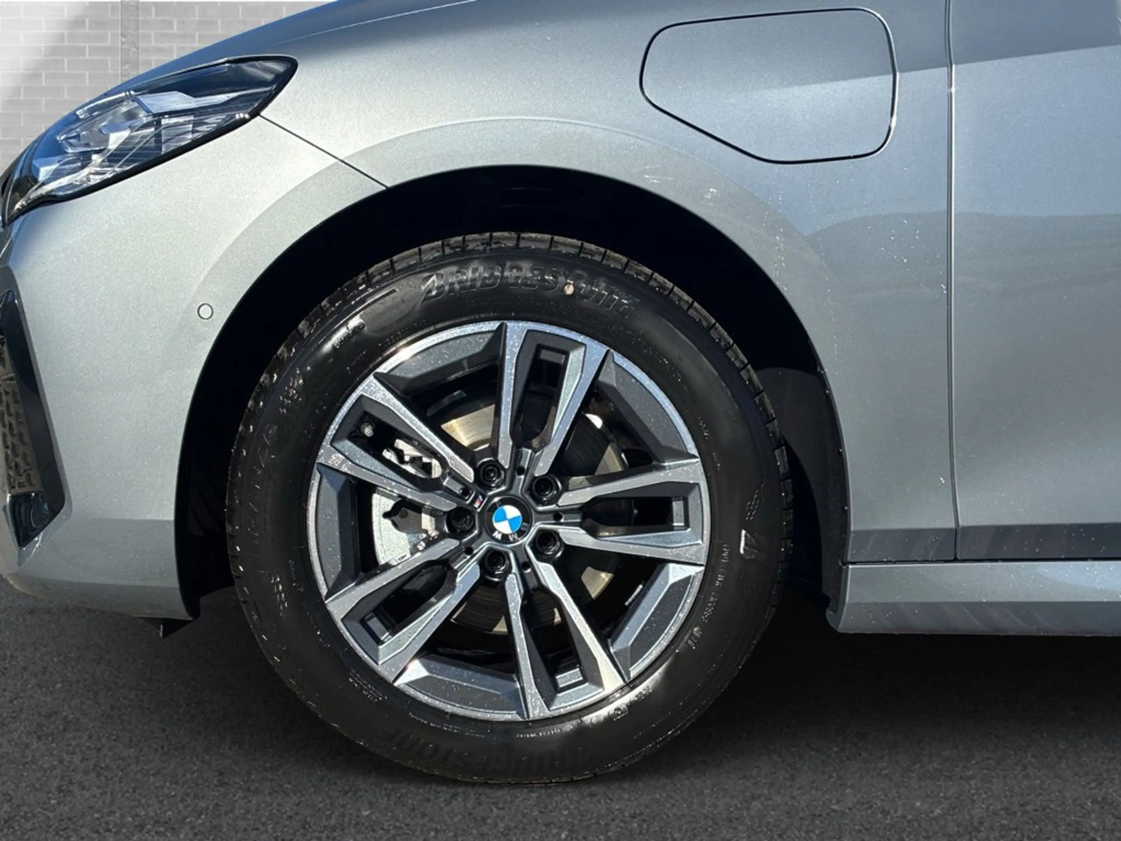 BMW 225 e xDrive — photo 5