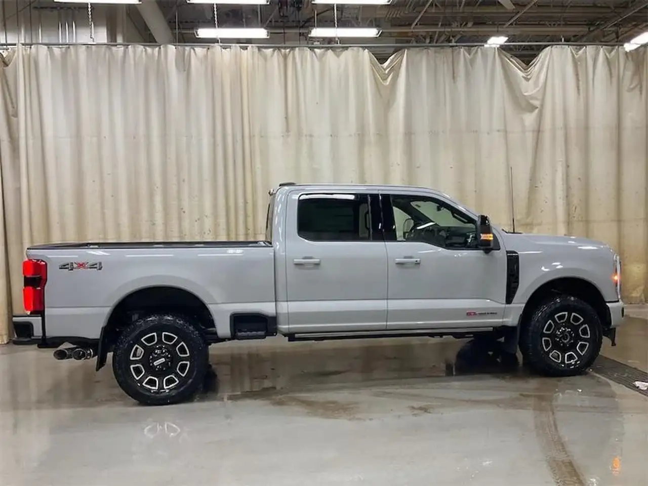 Ford F 350 снимка Ford F 350