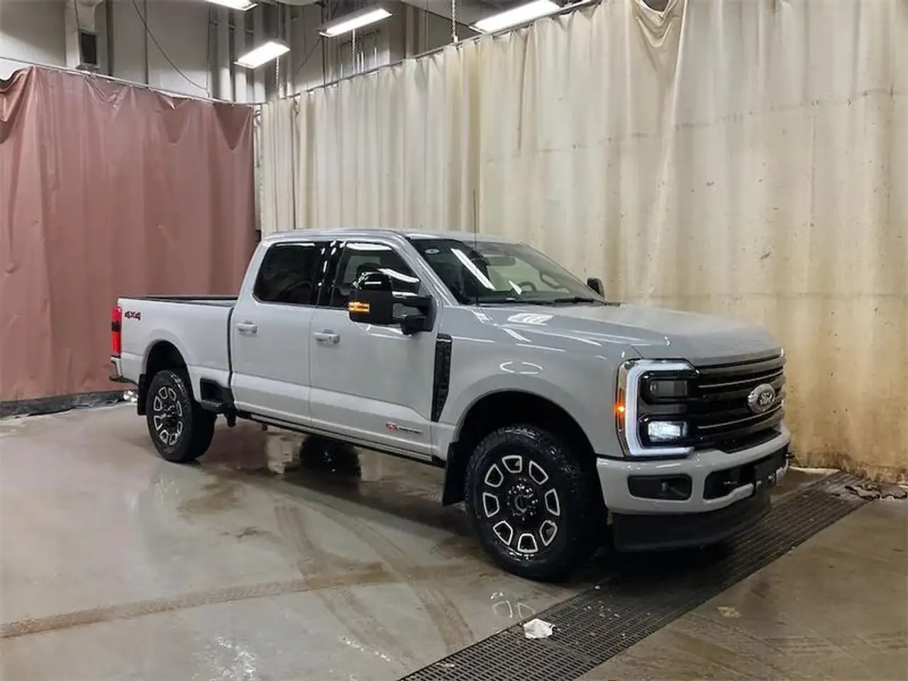 Ford F 350 снимка Ford F 350