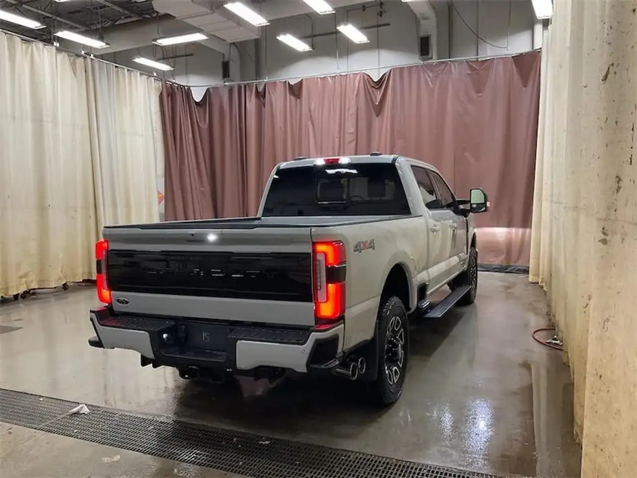 Ford F 350 снимка Ford F 350