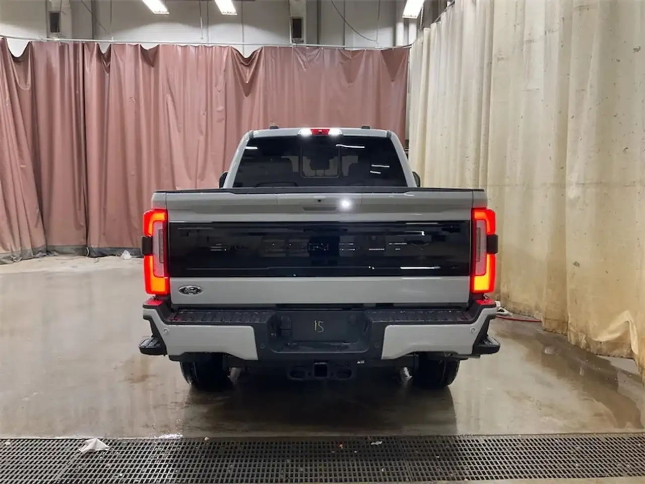 Ford F 350 снимка Ford F 350
