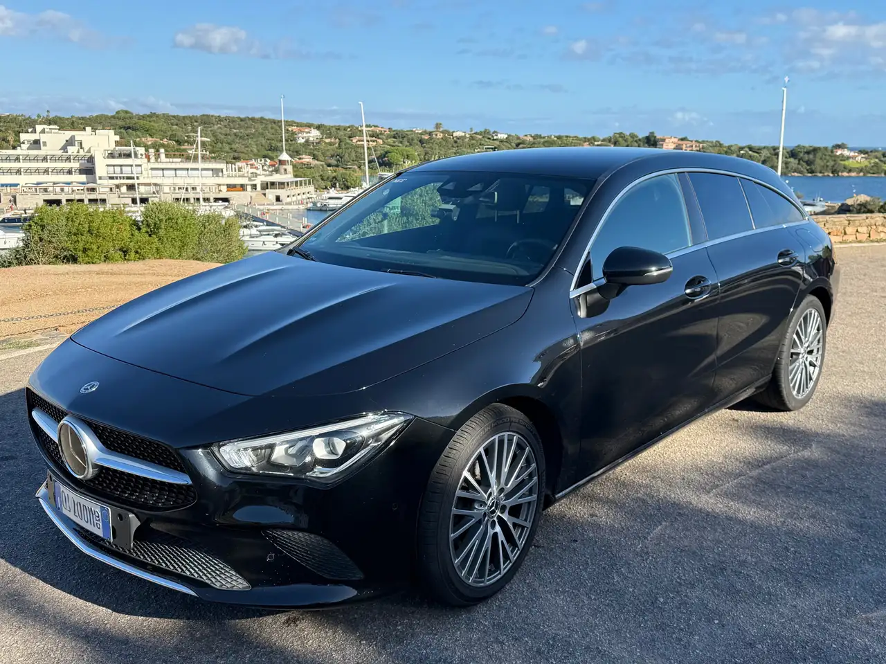 Mercedes-Benz CLA 200