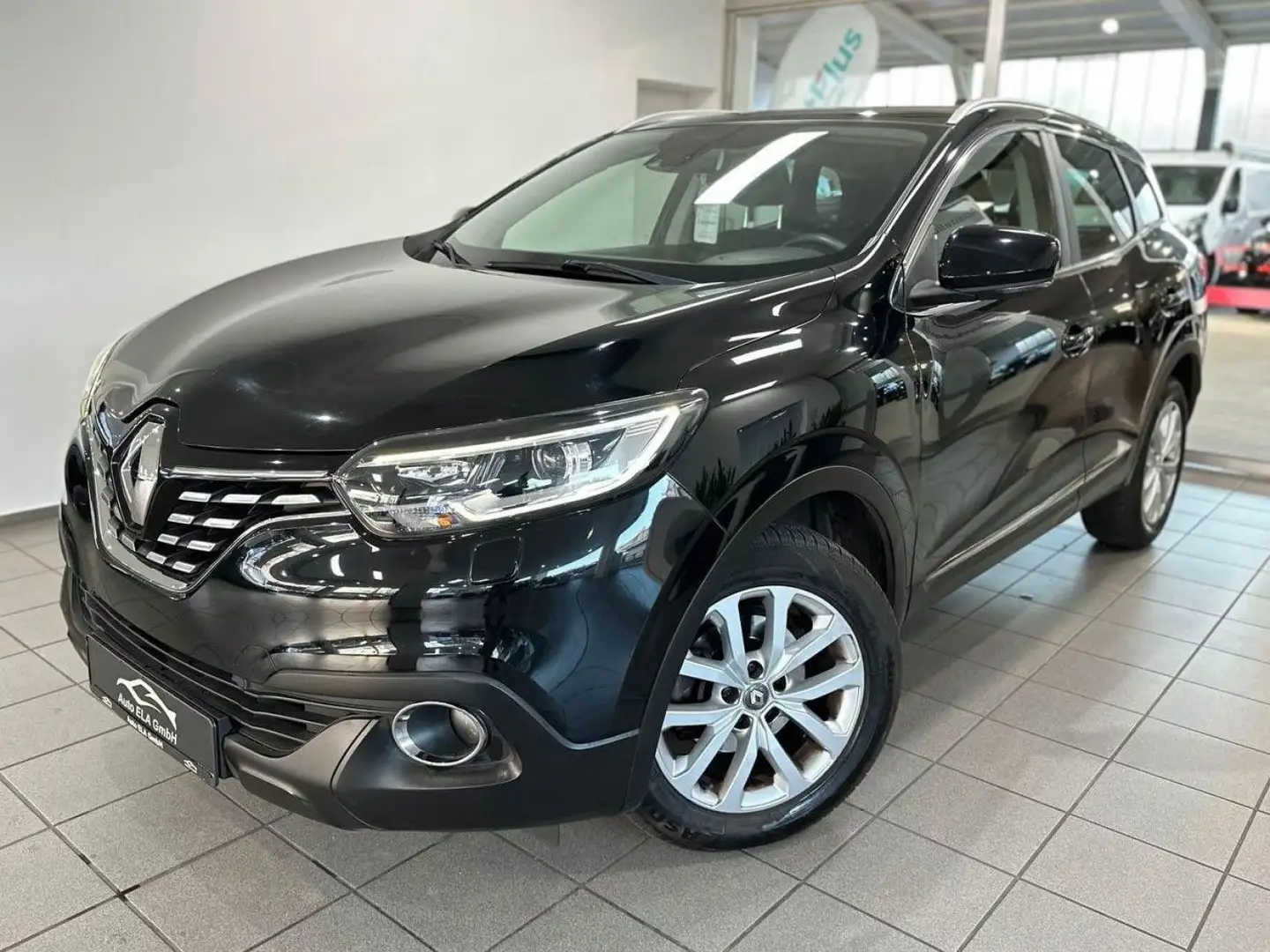 Renault Kadjar 1.2 Collection Pano.|Leder|PDC|Klimaaut. Schwarz - 2