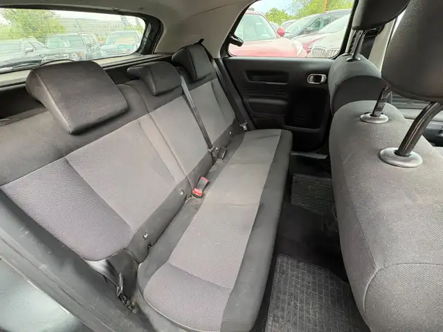 Citroen C4 Cactus view 10