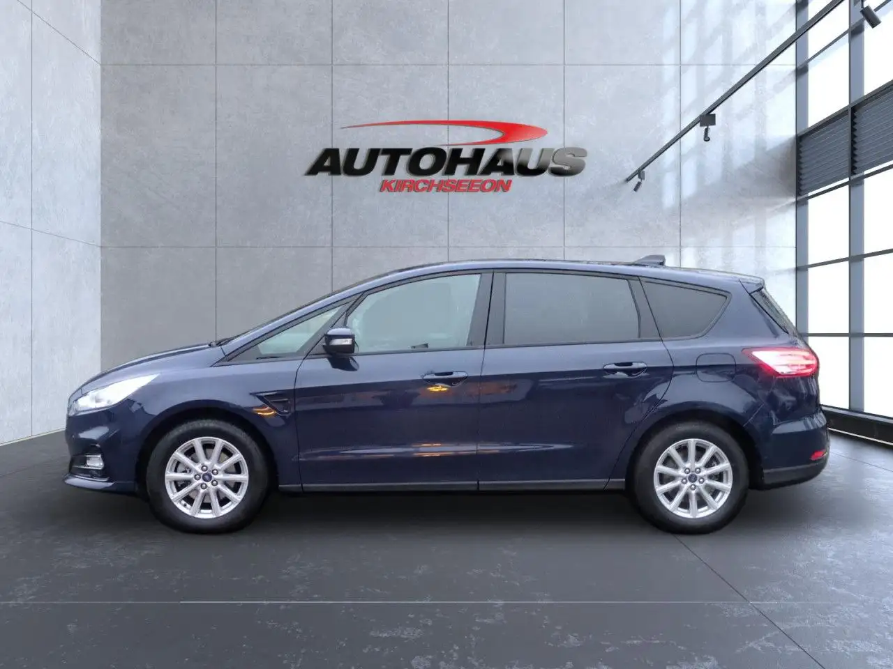 Ford S-Max 2.5 Duratec FHEV Hybrid Titanium Automatik 7