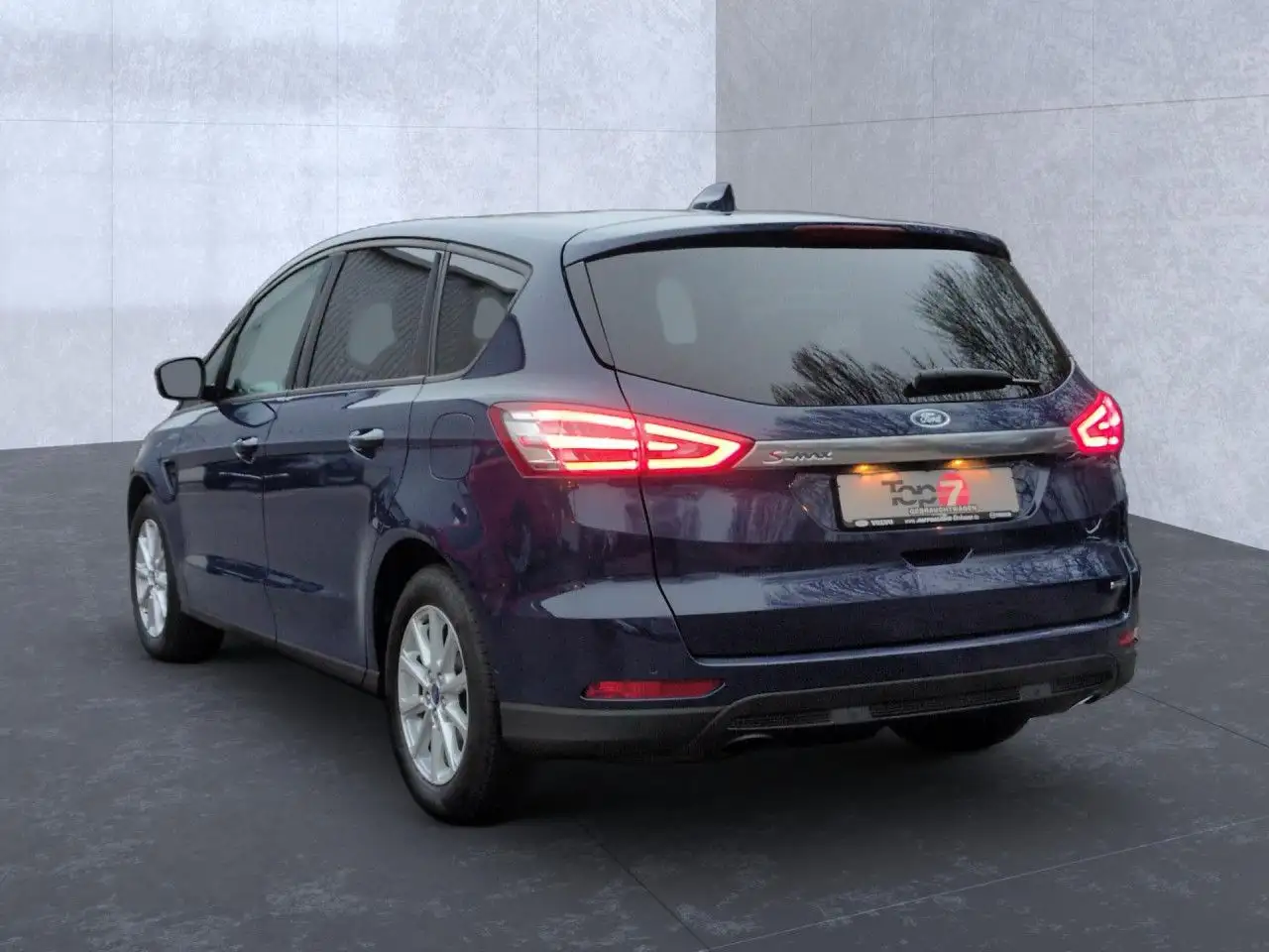 Ford S-Max 2.5 Duratec FHEV Hybrid Titanium Automatik 3