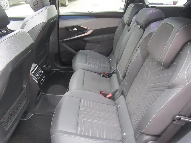 Peugeot 5008 PHEV 1956 e-DCS7 GT Aut. Ansicht 7