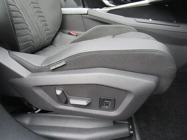 Peugeot 5008 PHEV 1956 e-DCS7 GT Aut. Ansicht 32
