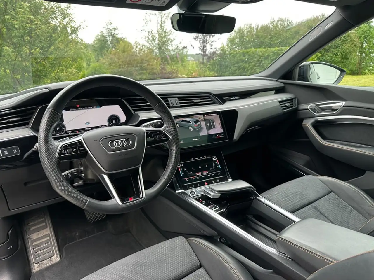 Audi e-tron