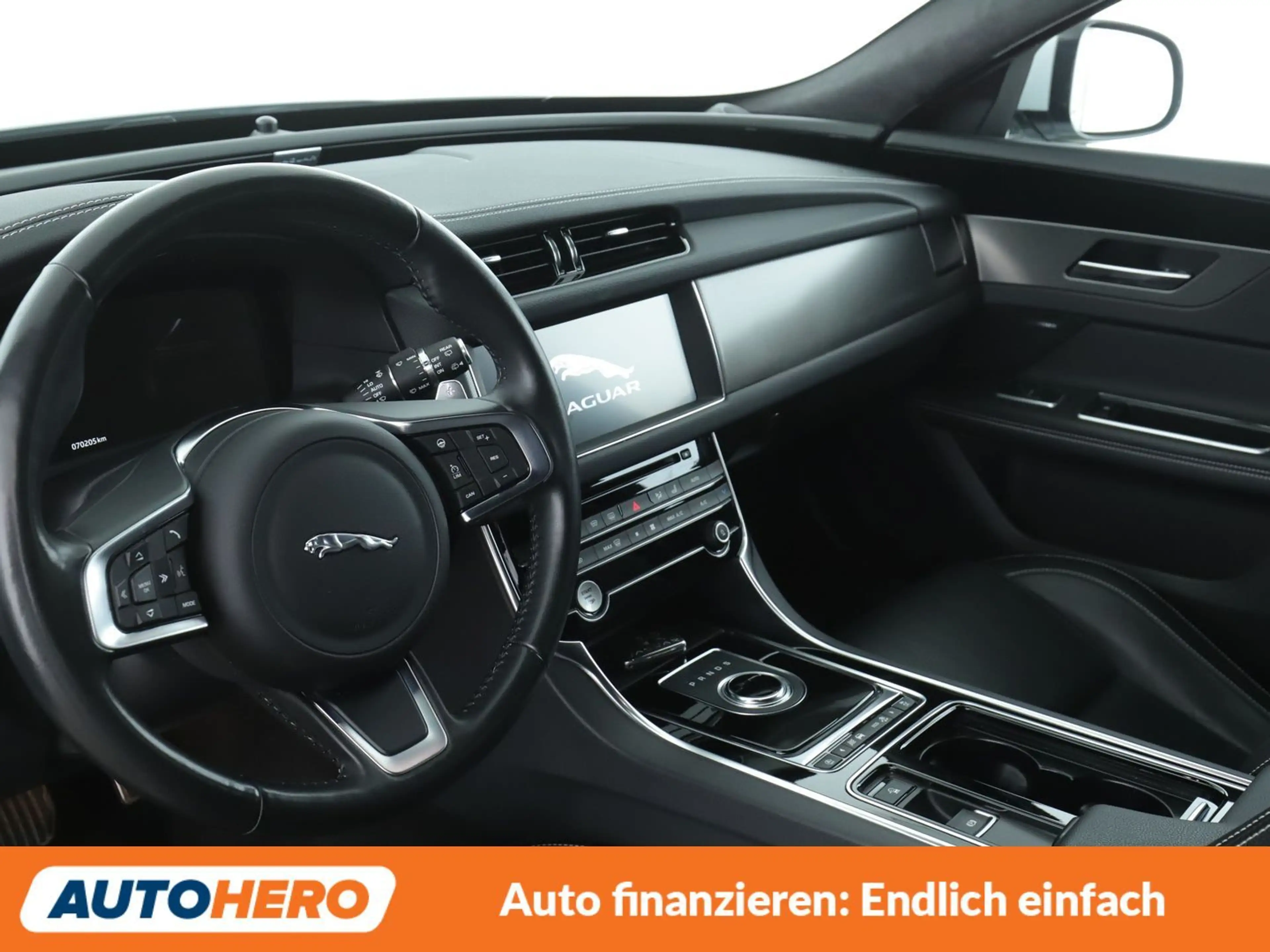 Jaguar XF 25d Chequered Flag AWD Aut.*LED*TEMPO*PLA* — photo 11