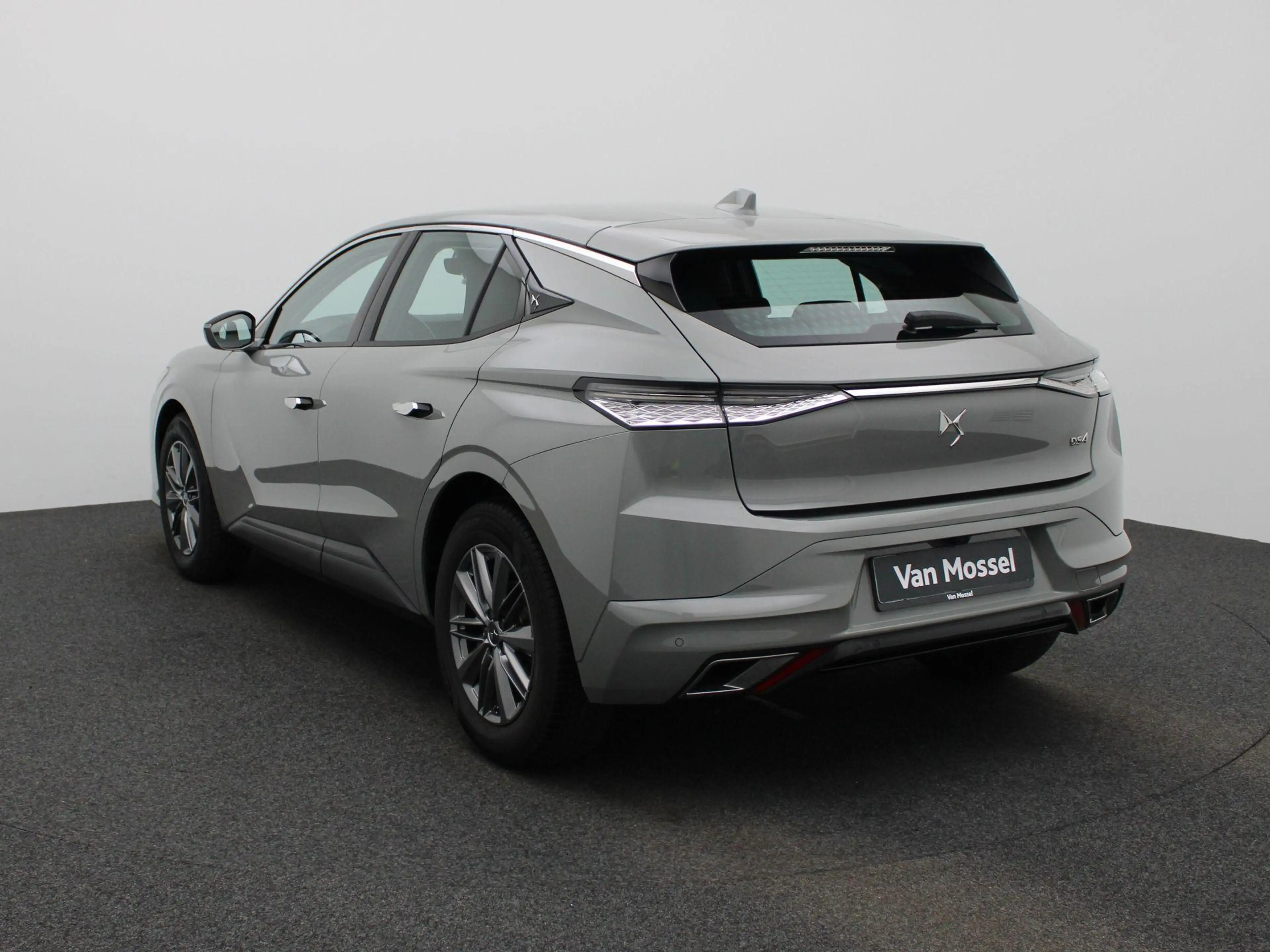 DS Automobiles DS 4 1.2 PureTech Bastille | Camera | PDC V+A | Adaptie — photo 2
