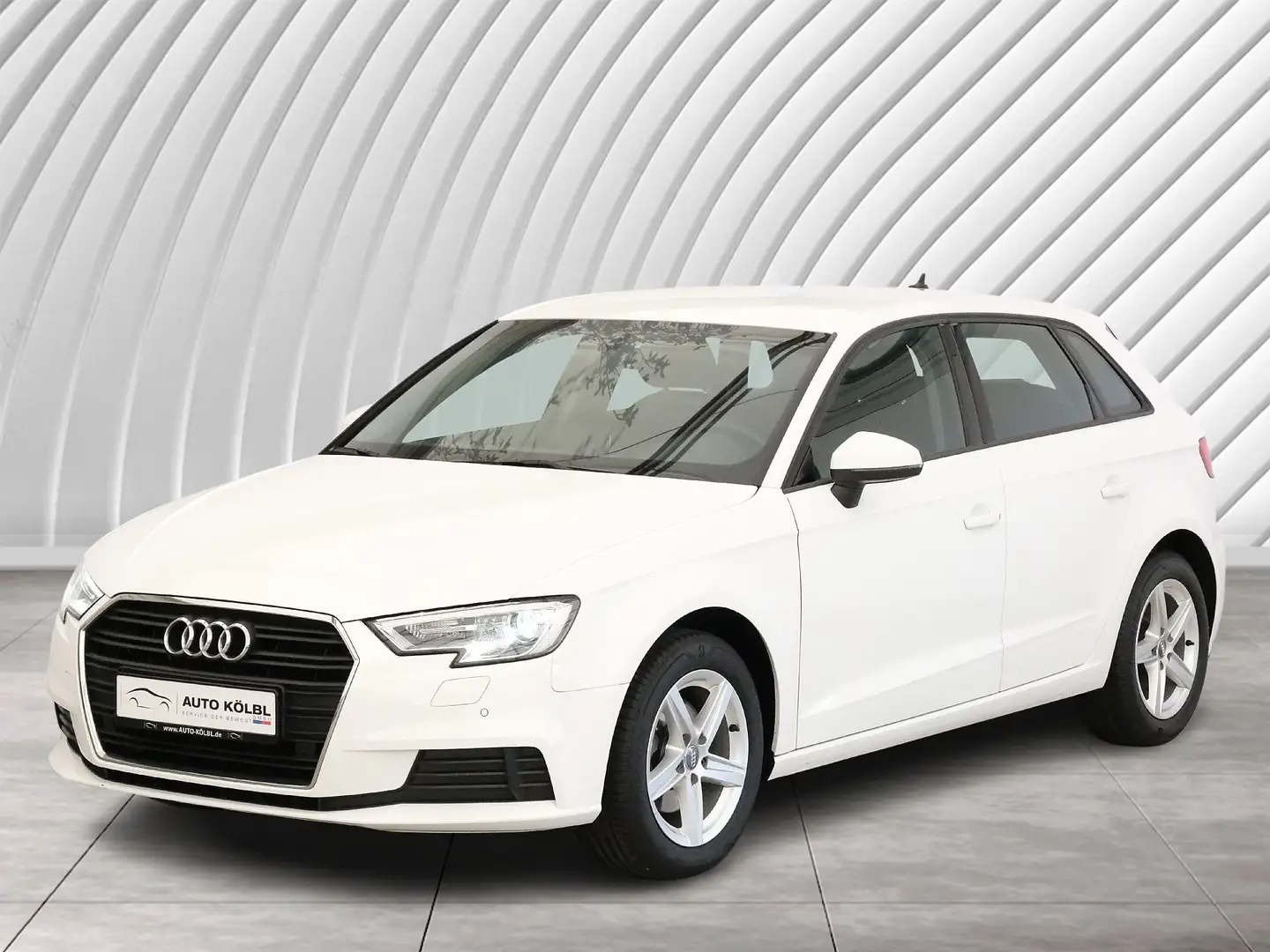 Audi A3 Sportback 35 TFSI basis NAVI Sound Syst. LM Wit - 1