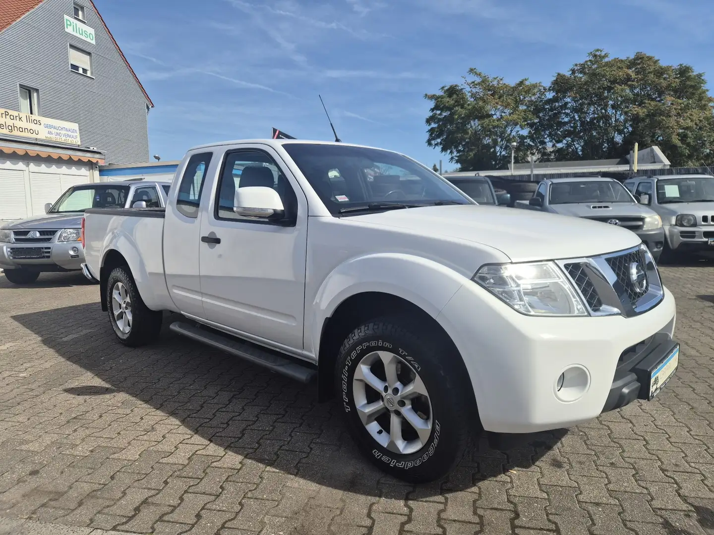 Nissan Navara King Cab SE 4X4 *LKW-Zl./1.Hd/nur 72 Tkm* Weiß - 1