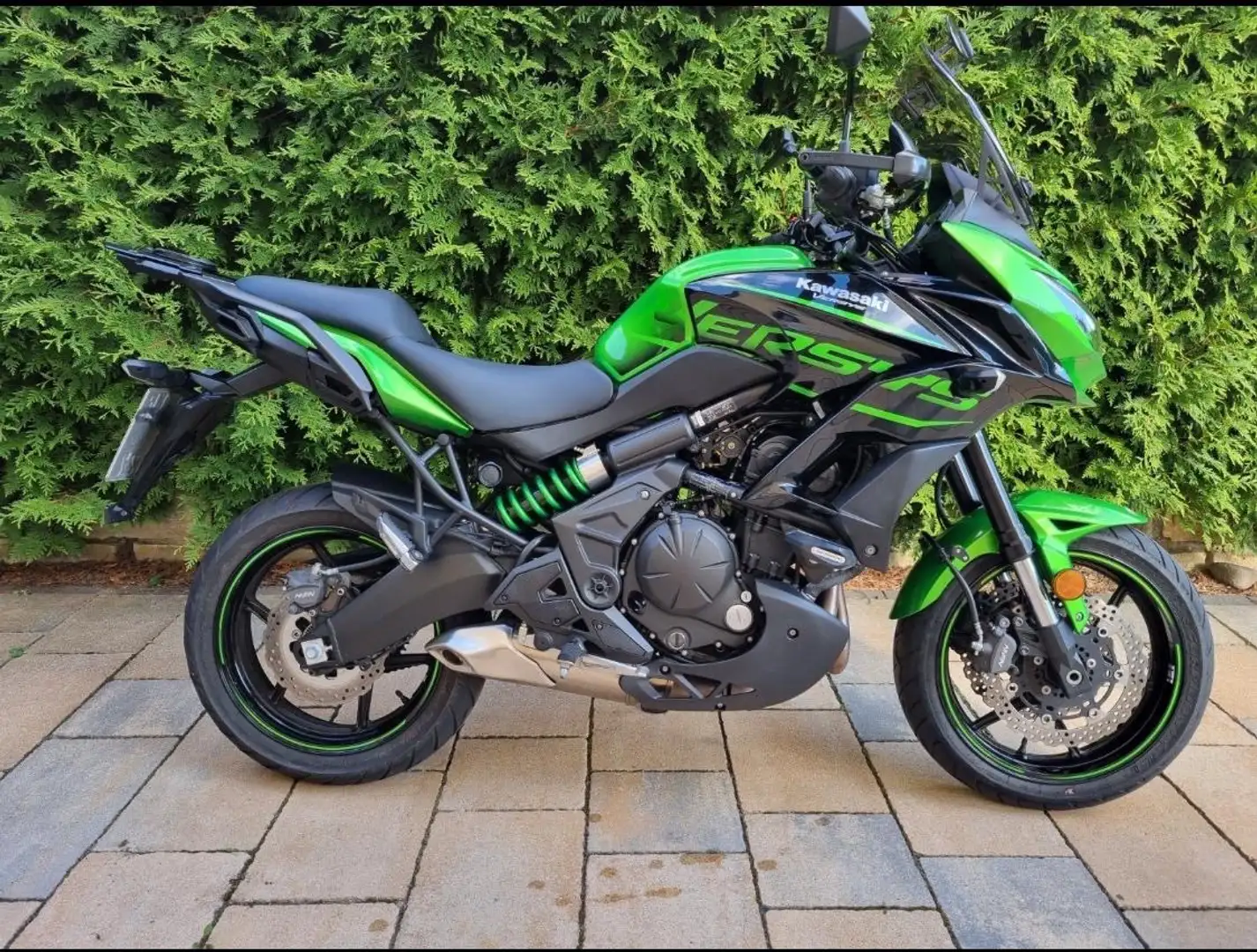 Kawasaki Versys 650 Limited Edition Grün - 2
