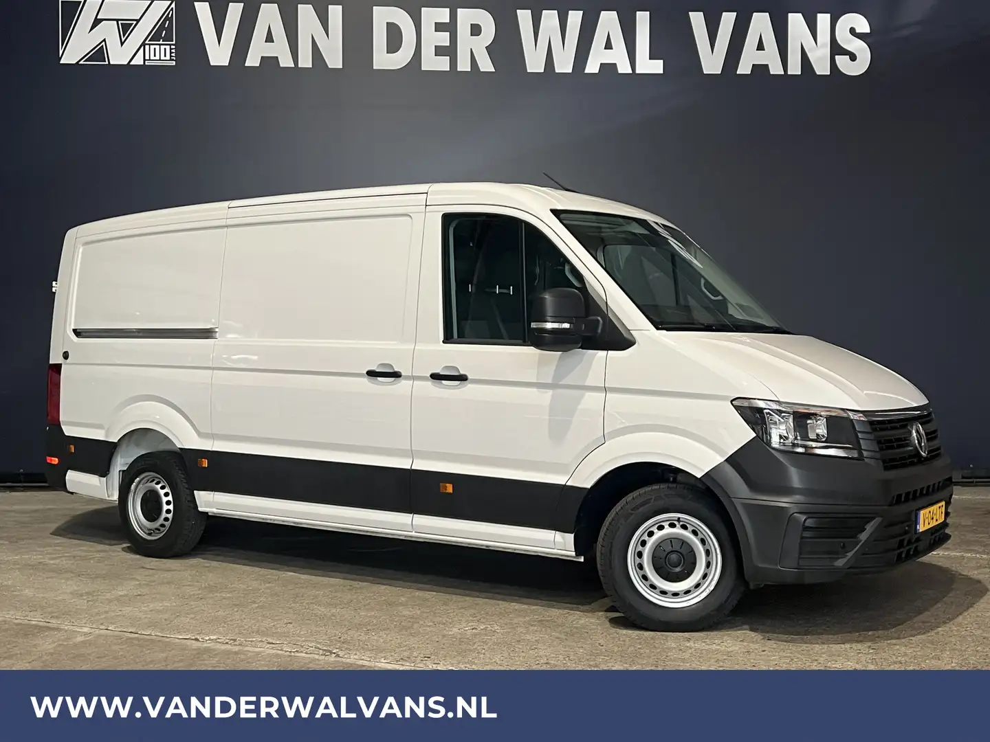 Volkswagen Crafter 2.0 TDI 141pk L3H2 (Oude L2H1) Euro6 Airco | Camer Wit - 1