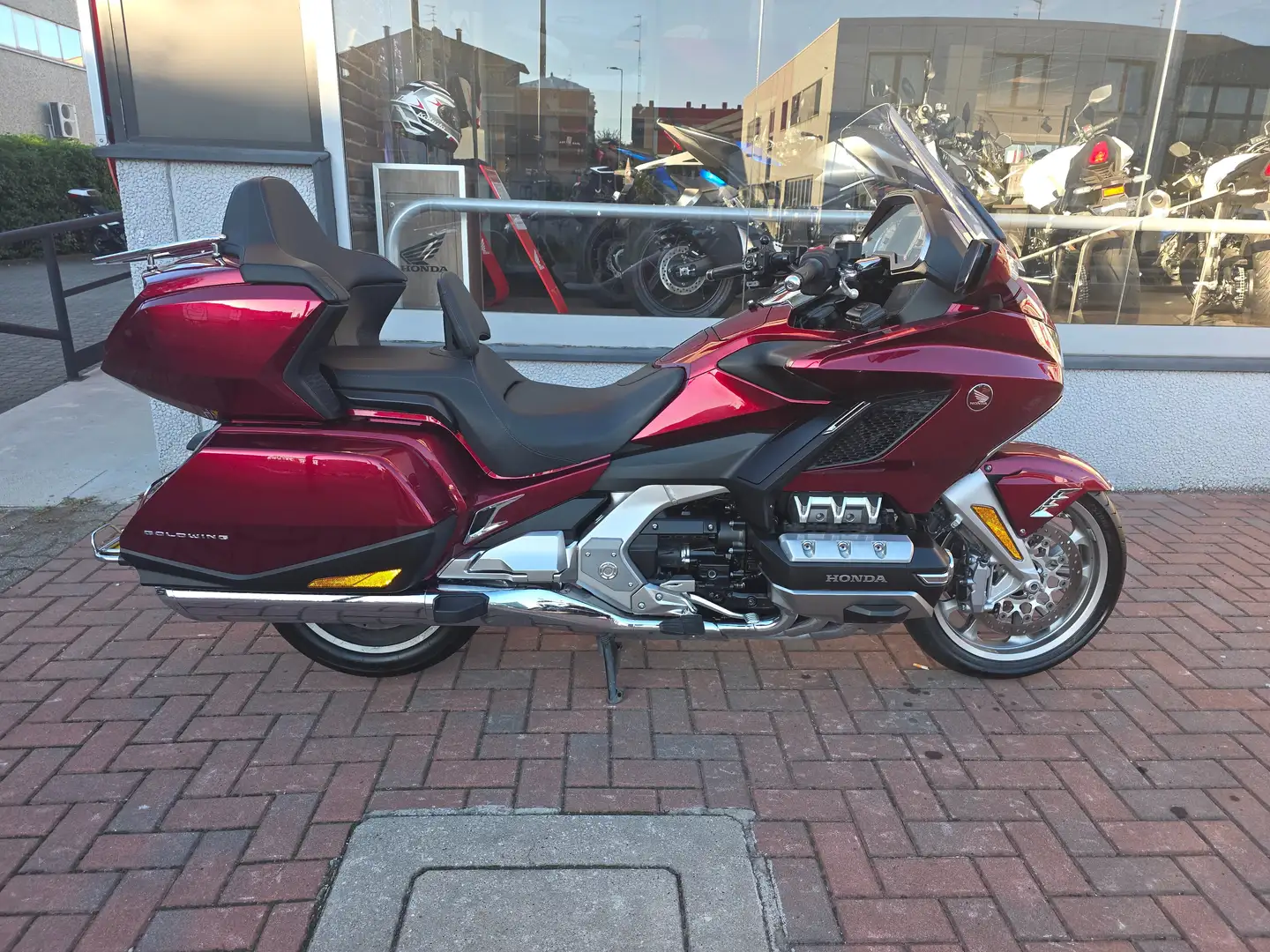 Honda Gold Wing TOUR ABS Rosso - 1