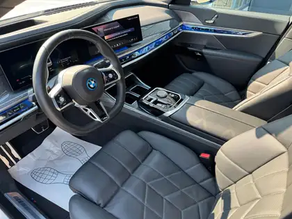 Annonce voiture d'occasion BMW i7 - CARADIZE
