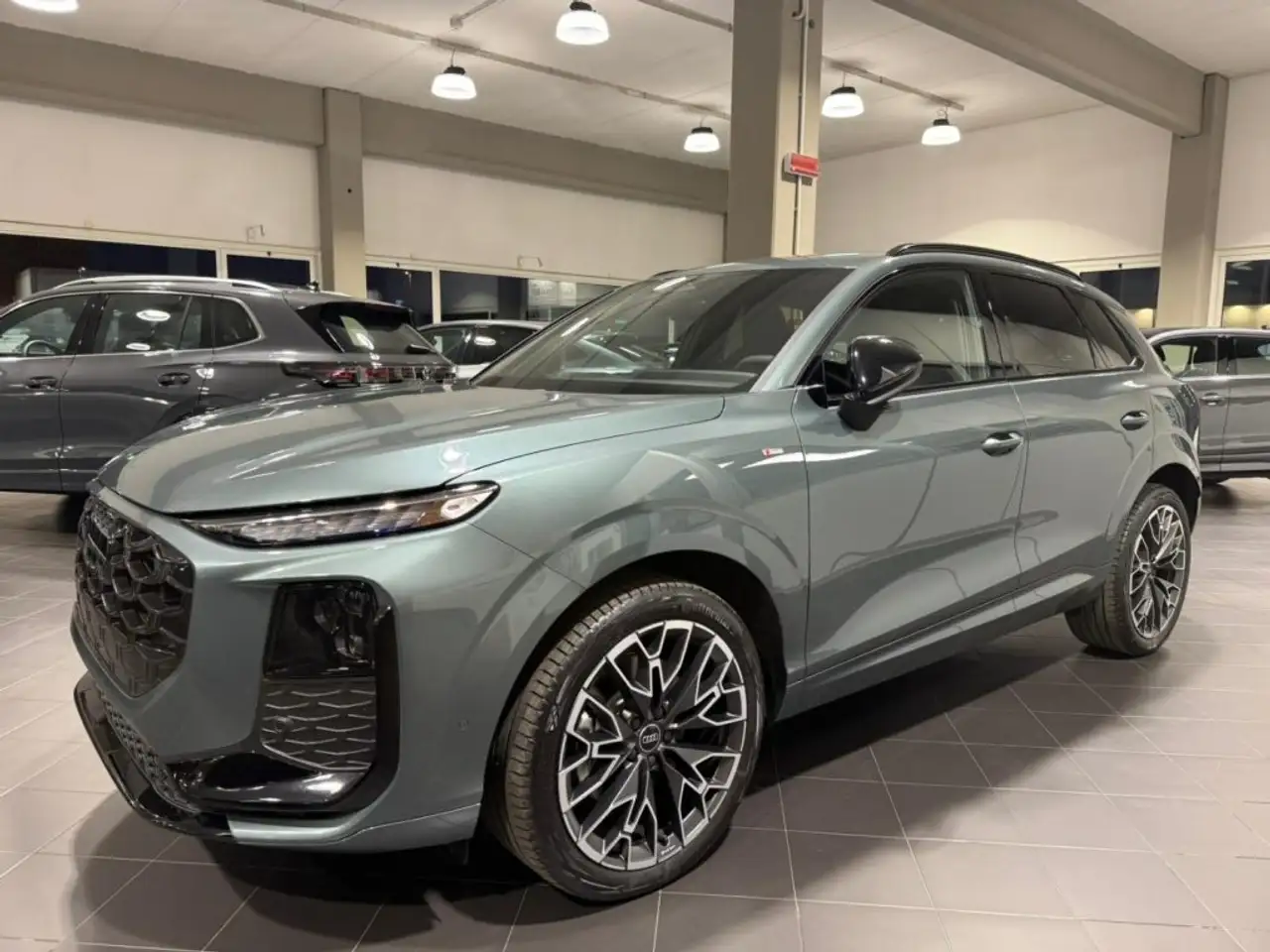 Audi Q3 TDI S tronic S Line edition KM0 - NAVI - TECH PLUS 2