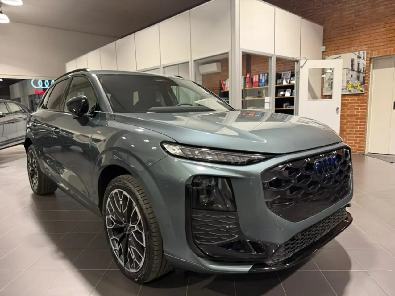 Audi Q3 TDI S tronic S Line edition KM0 - NAVI - TECH PLUS 3