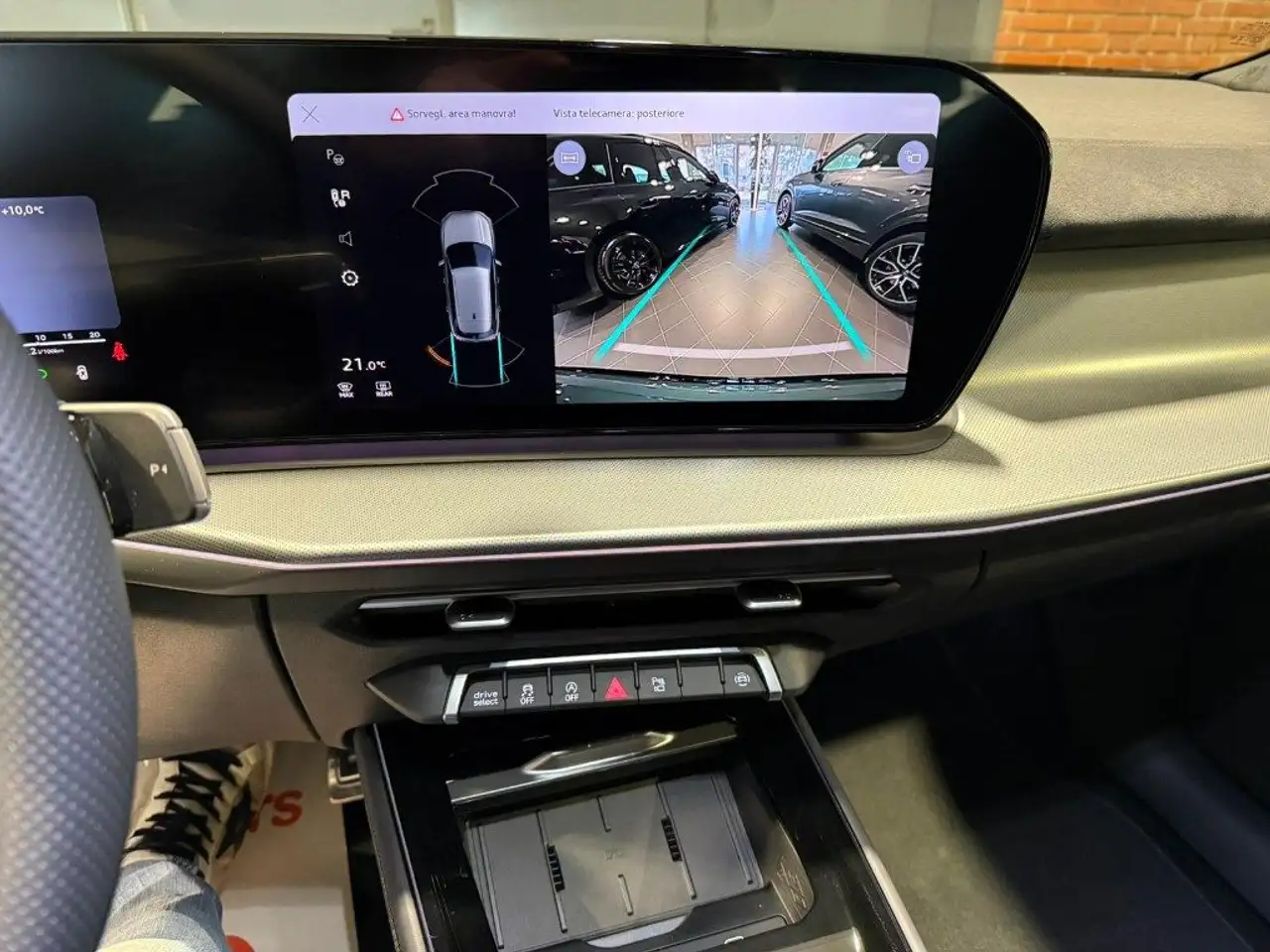 Audi Q3 TDI S tronic S Line edition KM0 - NAVI - TECH PLUS 14