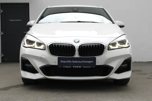 BMW 220 Active Tourer 220d M Sport Aut. mit vielen Extras!