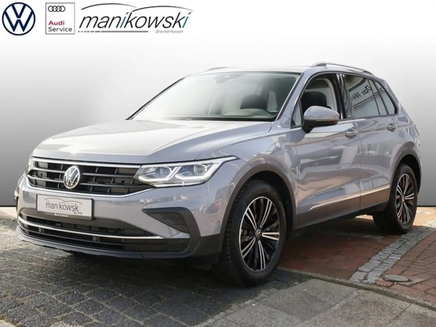 Volkswagen Tiguan 1.5 TSI 131 PS *UNITED*AHK PANO NAVI LED Gris - 1