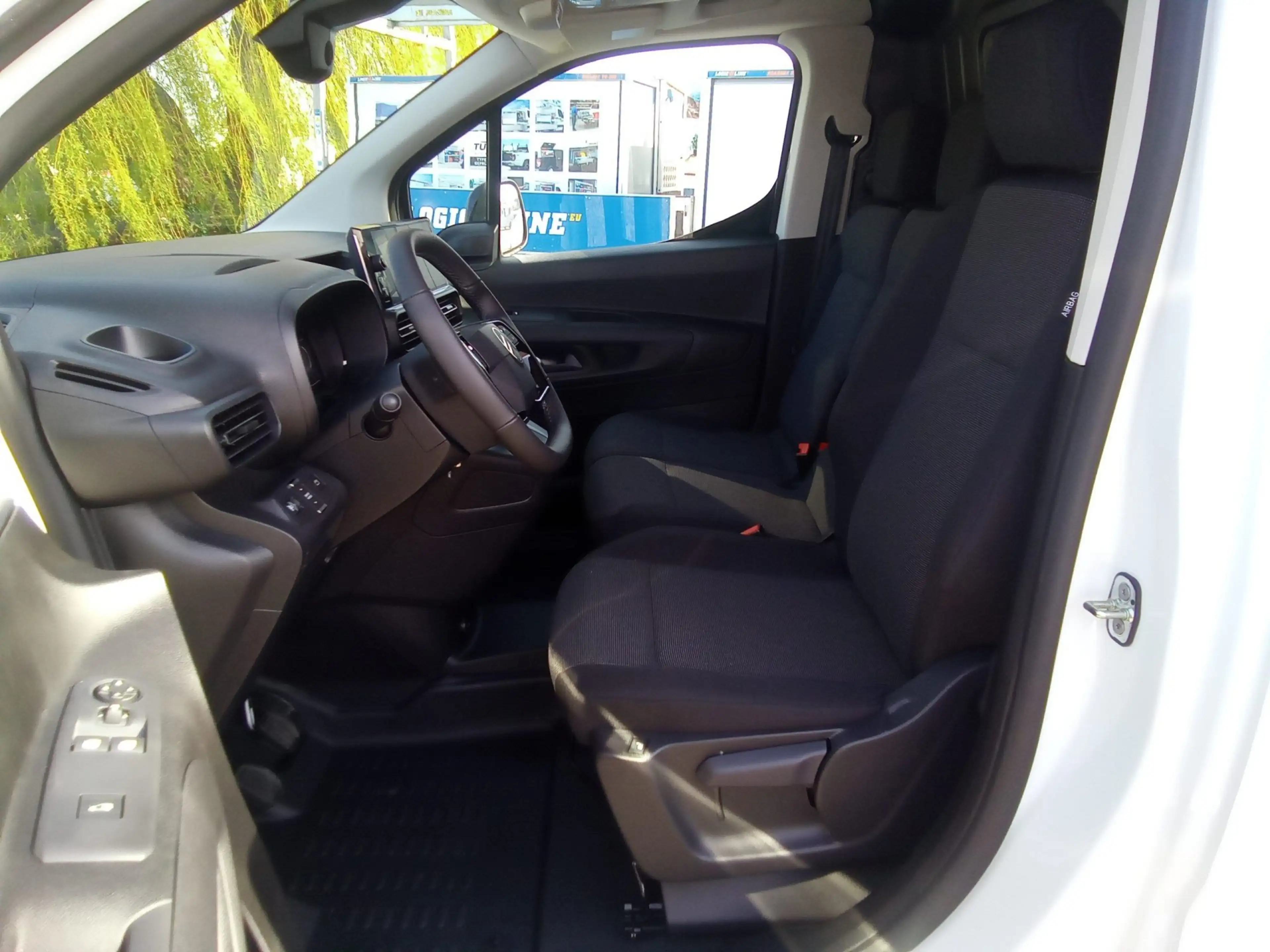 Citroen Berlingo KW M BHDi 100 — photo 13