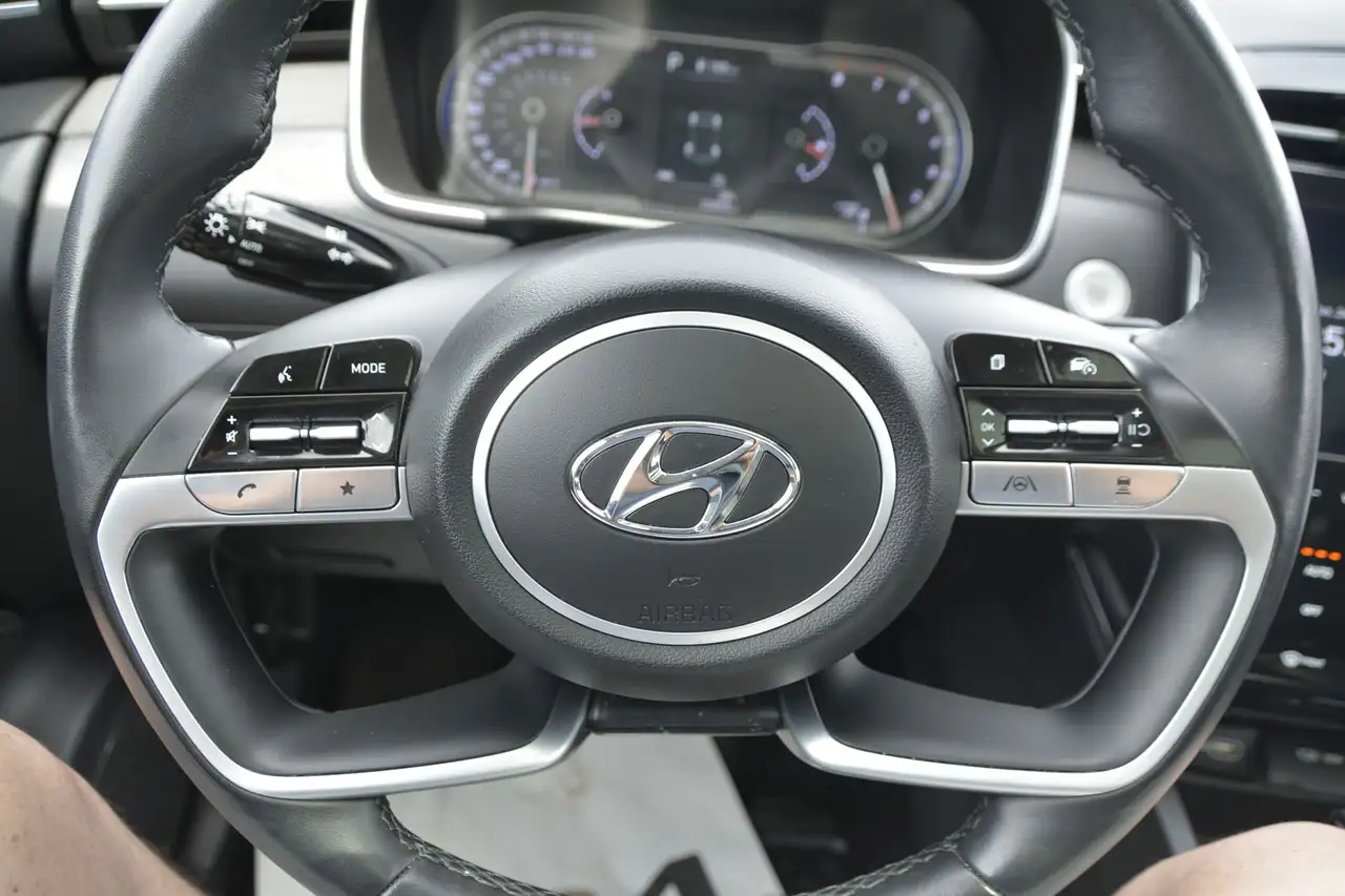 Hyundai TUCSON снимка Hyundai TUCSON