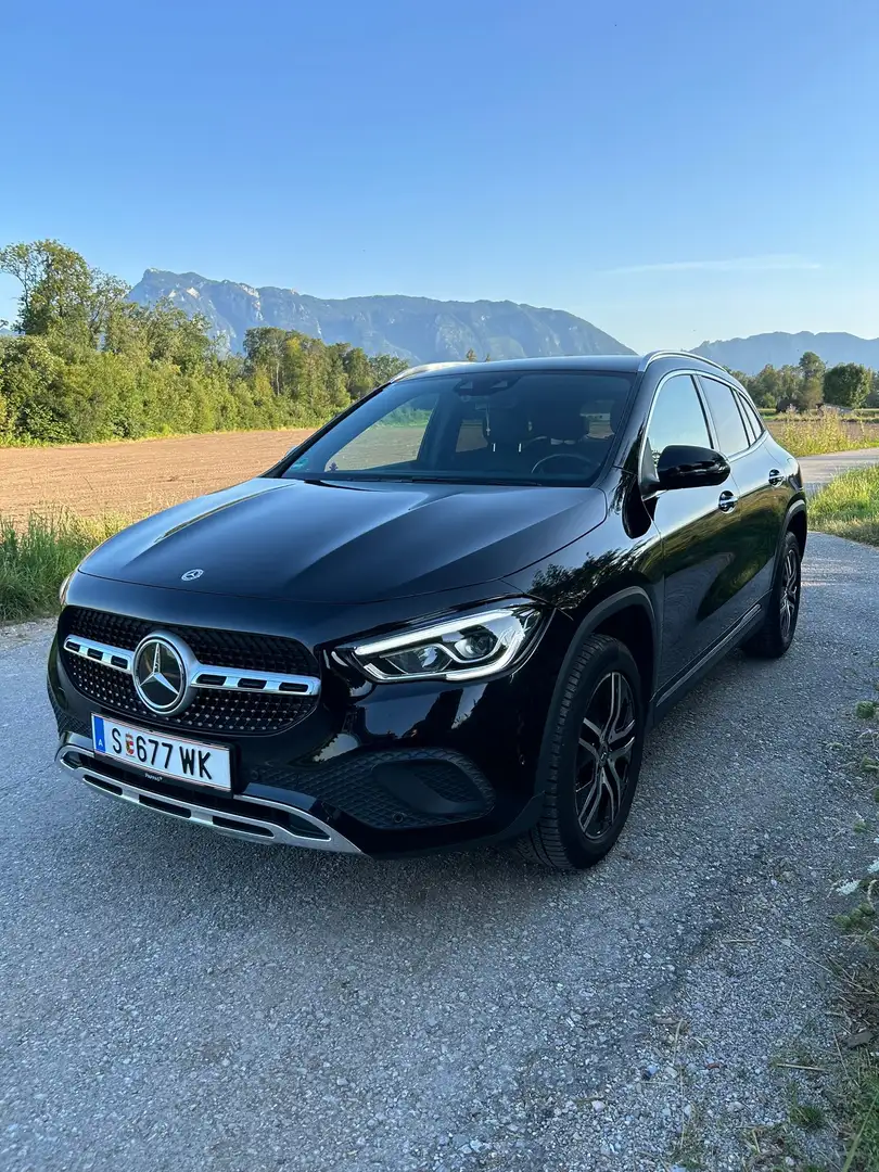 Mercedes-Benz GLA 220 d Aut. - 2