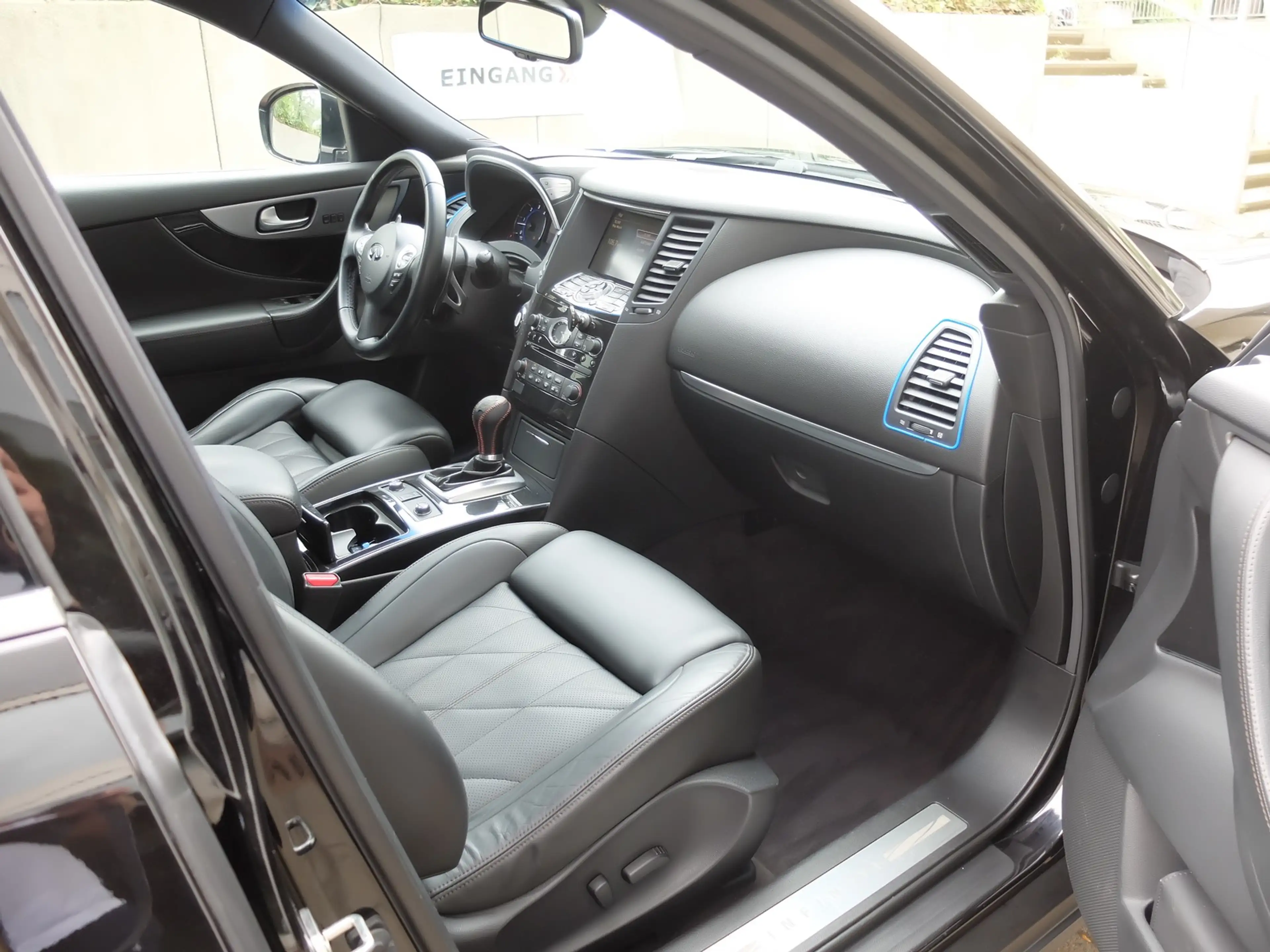 Infiniti FX 30d GT Scheckheftgepflegt — photo 8
